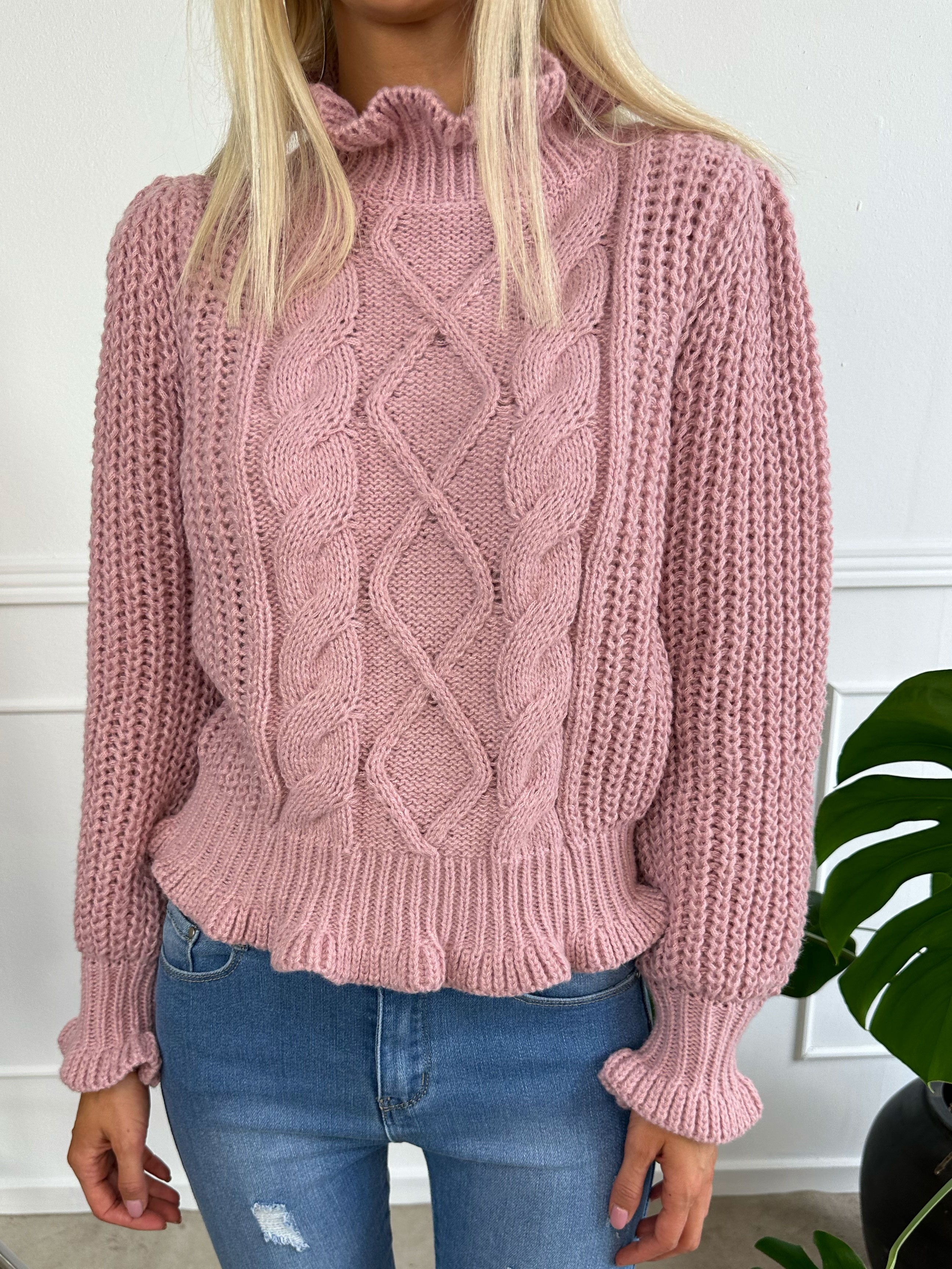 Hella - Tjock stickad tröja med söta ballongärmar